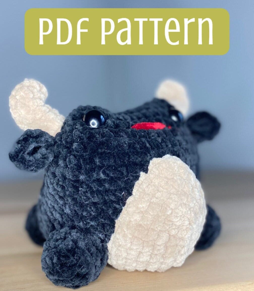 38 Frog Crochet Patterns for Amigurumi, Bags, Decor, and Gifts 5 Bull-Frog Crochet