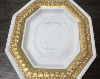 Decorative Plate, Mottahedah design, White, gold trim, made in Italy, Ceramic