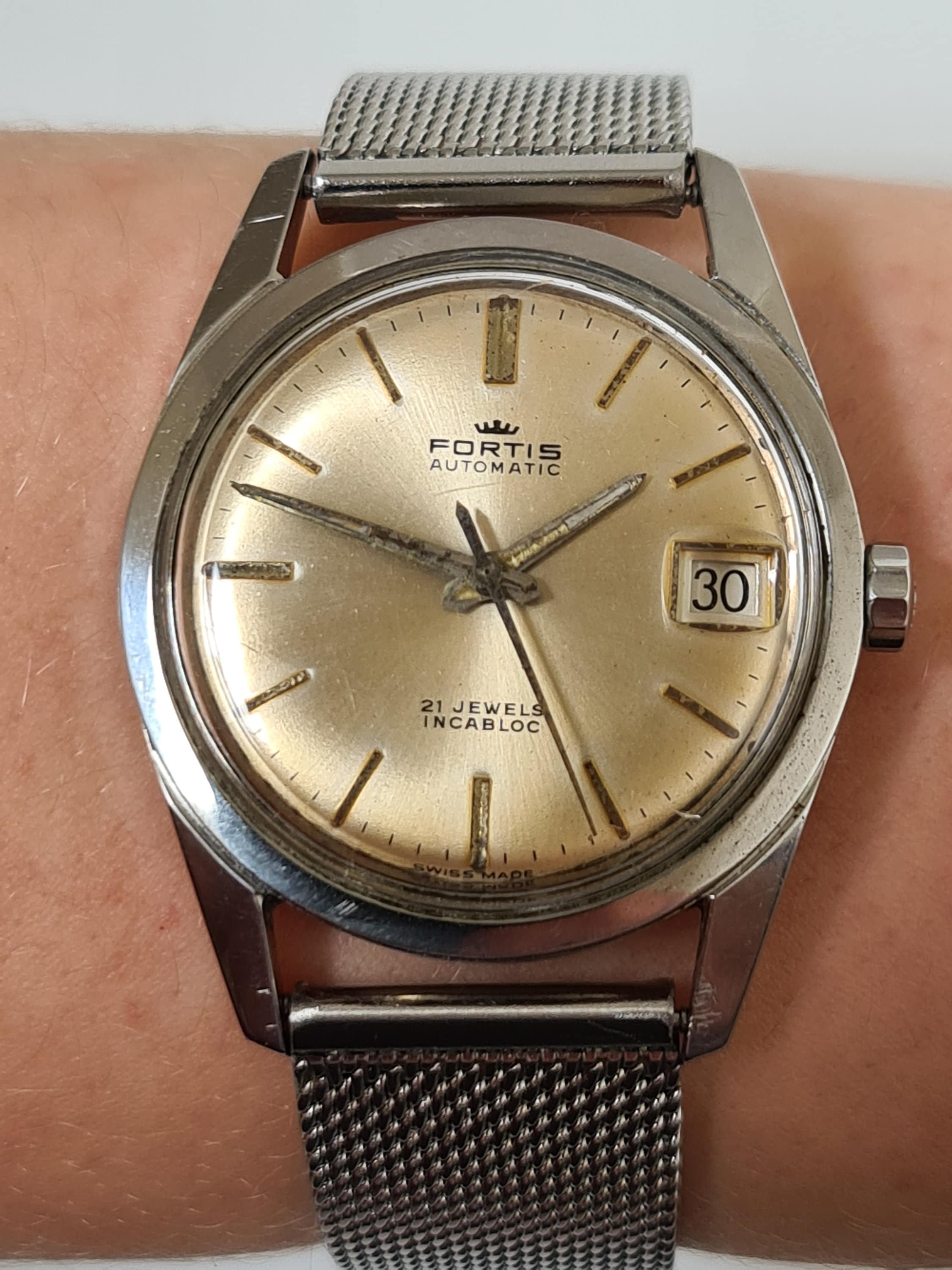 Incabloc clearance watch price