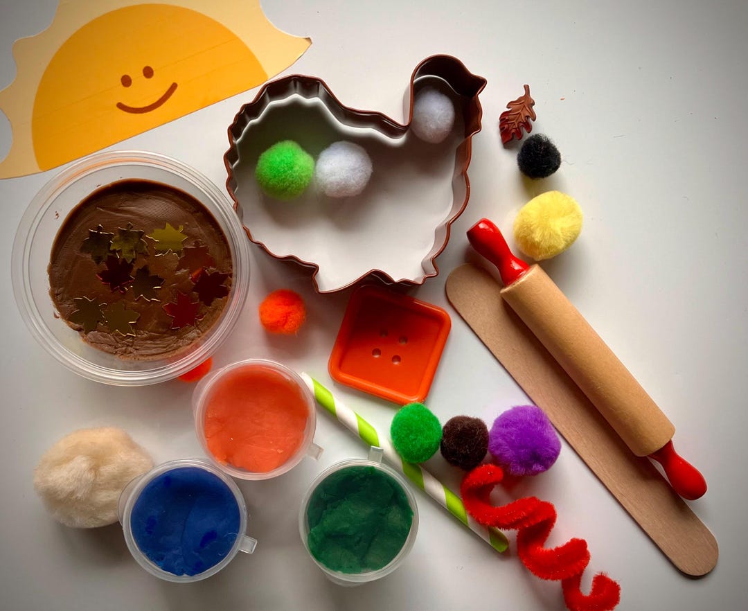 Feliz Pavo Thanksgiving Play Dough & Sensory Kit Turkey Play Dough Set ...