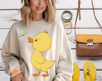 Chic Duck Sweatshirt: Trendy Animal Pullover