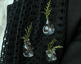 Glass Mini Vase Brooch, Vintage Flower Arrangement Brooch, Glass Flower Pot Pin, Bouquet Brooch, Mini Flower Bottle Brooch, Gift for Her