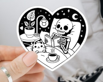 Sticker squelette mignon, Sticker chat mignon, Sticker livresques, Sticker livre de lecture squelette, Sticker Halloween, Sticker forme coeur, Sticker vinyle