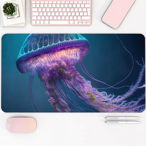 Quallen Schreibtischmatte, Ocean Schreibtischunterlage, Ethearal Lila und Blau Qualle im Ocean Schreibtisch Dekor, Größere Gaming Maus Pad Neopren Rückenmatte