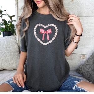 Coquette Soft Tee, Heart Shaped Pearls, Pink Bow Tshirt, Comfort Colors® Coquette Shirt, Pretty Top, Soft Girl Premium Shirt S to 4XL