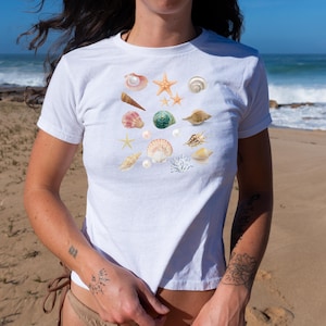 Y2k Baby Tee, 90s Tee Aesthetic, Sea Shell Baby Tee, Coastal Cowgirl, Beach, Ocean Aesthetic, Starfish, Pearls, Cute Sumer Baby Tee