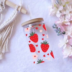 Strawberry and Flowers Libby Glass, Cute Glass Can, 16 oz Iced Coffee Glass, Strawberry Aesthetic, With or W/O Bamboo Lid & Tritan Straw