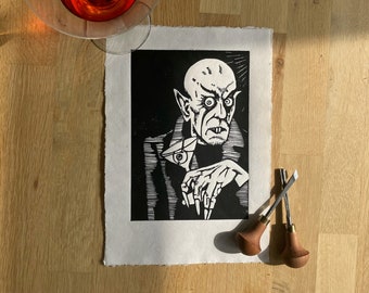 Linolschnitt "NOSFERATU HAPPY HOUR", Linoldruck, Schwarz/Weiß, handgemachter Druck, Limited Edition, signiert