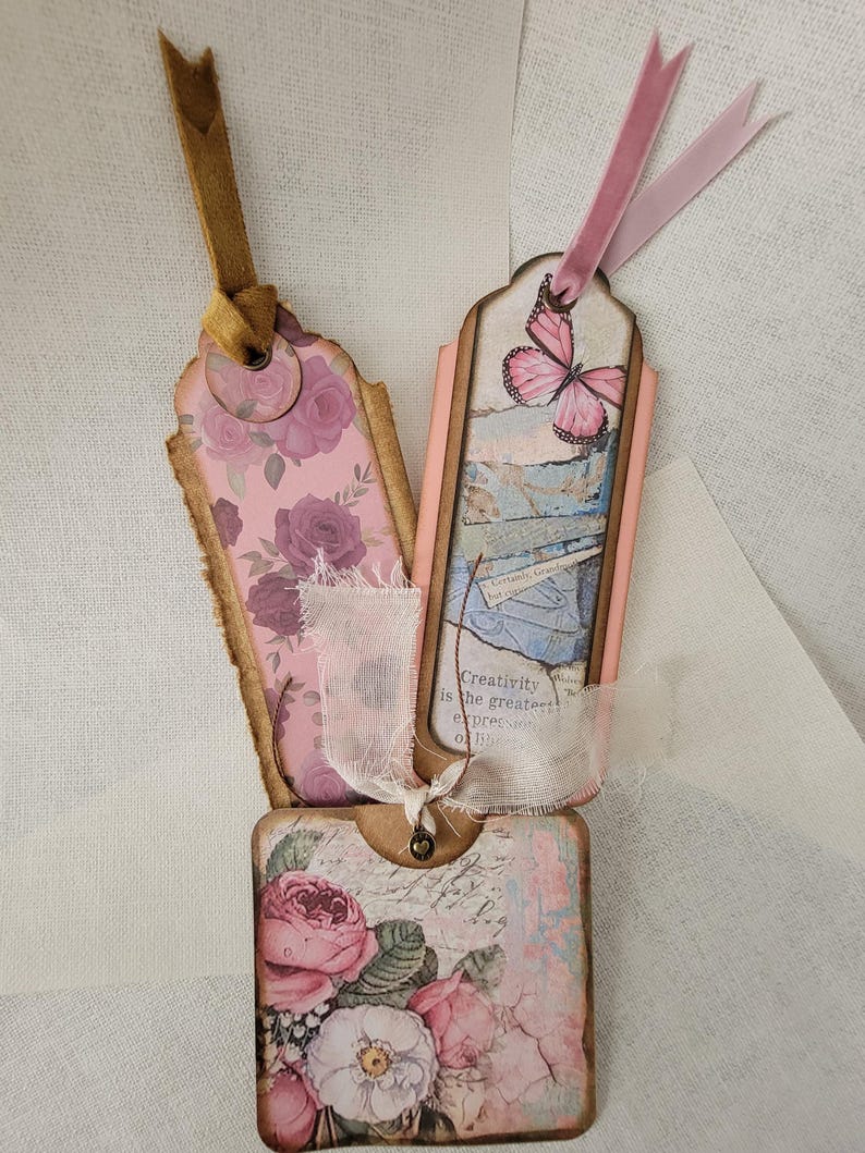 Shabby Chic Journal Vintage Folio Kit Handmade Paper Collection Creative Journaling Supplies Decorative Elements Floral Design Pattern Memory Keeping Materials Scrapbook Making Essentials Journal Decoration Pieces Vintage Style Pages