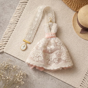 Dress Shaped Bookmark Vintage Lace Reading Decoration Shabby Chic Fabric Marker Tulle Design Hanger Style Page Keeper Reader Gift Book