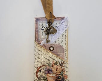 Vintage style bookmark, book lover bookmark, book paper bookmark, junk journal bookmarks, ephemera bookmarks, mixed media bookmark