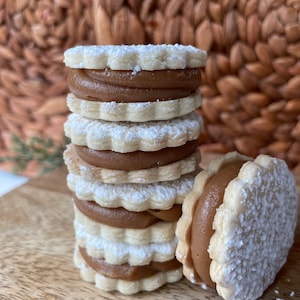Peruvian Lucuma Alfajores: Handmade Dulce de Leche Cookies