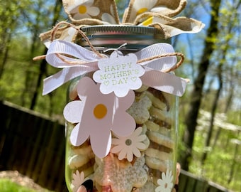 Peruvian alfajores /Sweet Delights/ Glass Jar Filled with Mini Peruvian Alfajores/Mother’s Day Gift/daisy cookie’s.