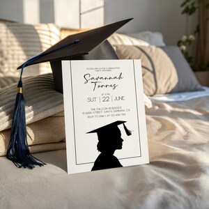 Faire-part de fête de fin d'études secondaires, faire-part de remise des diplômes moderne noir et blanc, invitation formelle à un événement pour les diplômés, modèle de faire-part de remise des diplômes élégant