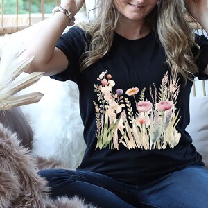 Wildflowers Cottage Shirt, Gift For Her  Plant Shirts, Floral Shirt, Gift For Women, Botanical Floral shirt, vintage watercolour shirt