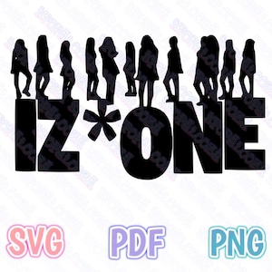 以下が含まれることがあります： 「IZ*ONE」の文字の上に立っている人々の黒いシルエットグラフィック。テキストは太字のサンセリフ体です。テキストの下には、パステルカラーで「SVG」、「PDF」、および「PNG」という単語があります。