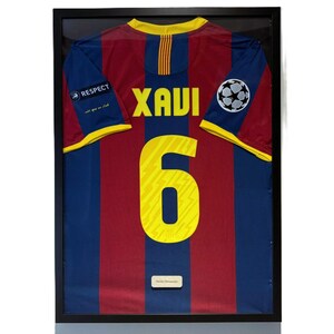 Barcelona Xavi Framed Jersey, Xavier Hernández Shirt Framed, Barcelona Jersey 21 x 29 Inches