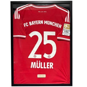 Bayern Munich Thomas Müller Jersey Framed,  Thomas Müller Shirt Framed, Bayern Munich Jersey 21&#39;&#39; x 29&#39;&#39; Inches