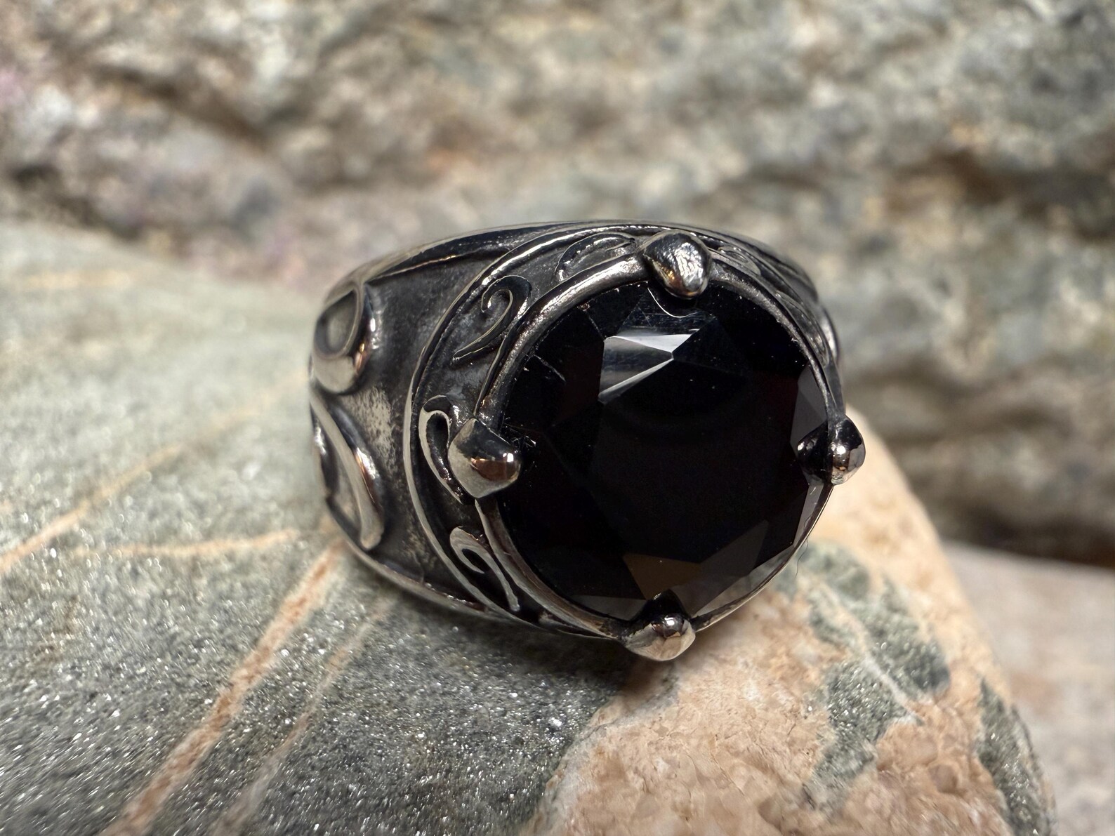 Goetia Ring of King Solomon – 72 Demon Seal Spirit Vessel, Occult ...