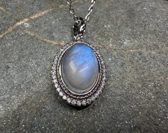 Blood Spell Vampire Magick Pendant Immortality, Seduction, Psychic Power, Dark Feminine