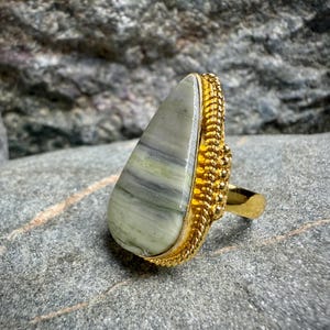 Anello del Consiglio Infernale dei 10 Re e Regine Demoni – Vaso Spirituale per Ricchezza, Potere e Protezione