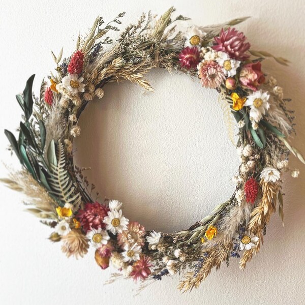 Dried Easter Spring Wreath. Roses, Olive Leaves, Helichrysum, Buttercups, Gypsophila, Daises.