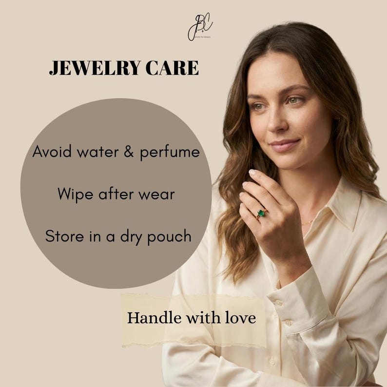 Puede incluir: Imagen con consejos para el cuidado de joyas. El texto aconseja evitar el agua y el perfume, limpiar despu&eacute;s de usar y guardar en una bolsa seca. La frase "Handle with love" tambi&eacute;n est&aacute; presente.