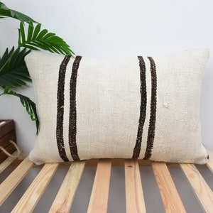 Kilim Cushion Sham, Vintage Pillow, 16x24 Vintage Kilim Throw Pillow, Interior Designer Pillow, White Pillow Cover, Neck Pillow, Hemp Pillow