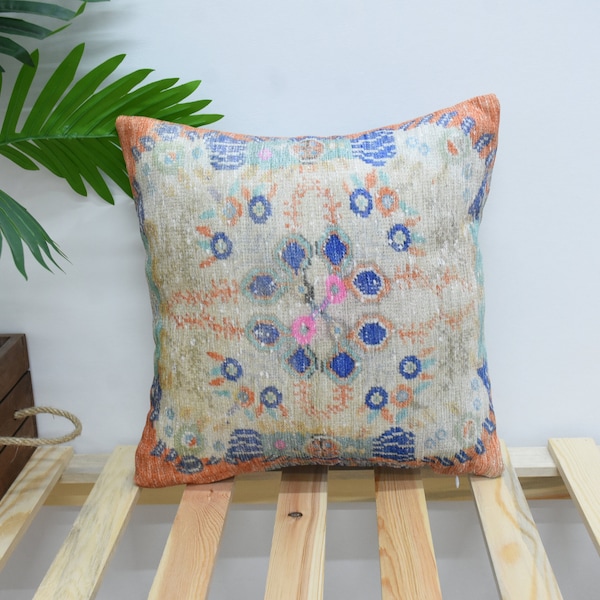 Retro Style Pillow, Vintage Design Pillow, Gift For The Home, Oriental Pillow, Farmhouse Pillow, Mother Gift Pillow, Throw Pillow,