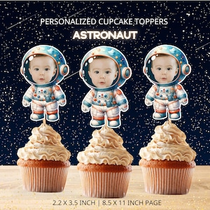 Topper per cupcake con volto di astronauta personalizzato, topper per foto di neonato, compleanno nello spazio, decorazioni per compleanno intorno al sole, file digitale