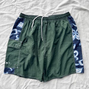 Vintage Y2K Ocean Pacific-zwembroek (XL) Olijfgroenblauwe elastische taille met bloemenprint OP