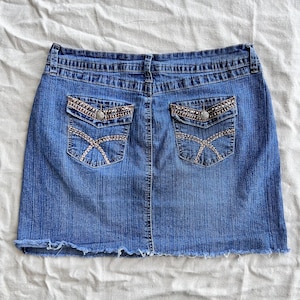 Vintage Y2K Denim Mini skirt (10) Stretchy jean short bedazzled pockets VSH Jeans