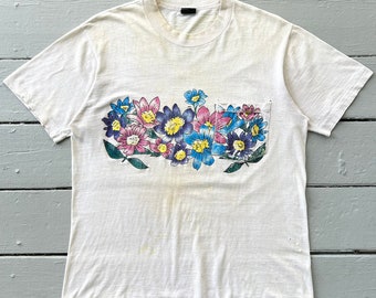 Vintage 70s Flowers Pocket t shirt (M) Double sided graphic tee Made in USA floral beige