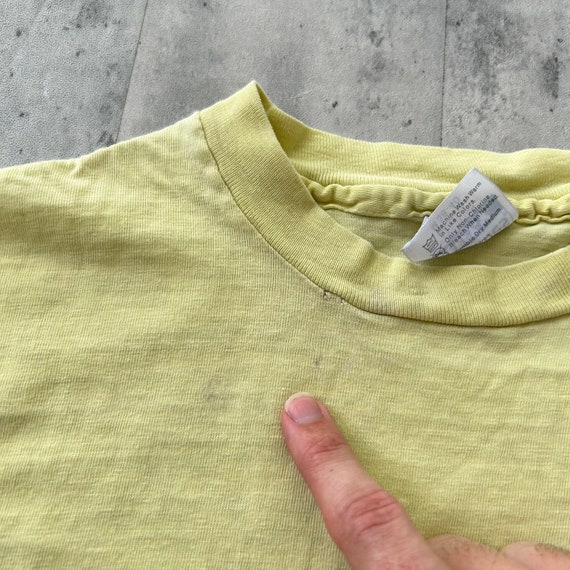 Vintage 80s Ron Jon Surf Shop T Shirt (M) Yellow … - image 6
