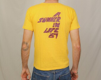 Vintage 60s Summer T Shirt (M) “A Summer In Life 67” Beach yellow purple graphic tee made in USA 100% cotton