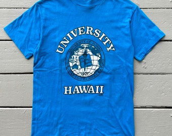 Vintage 90s university of Hawaii t shirt (S) light blue puff print graphic tee made in USA 1990