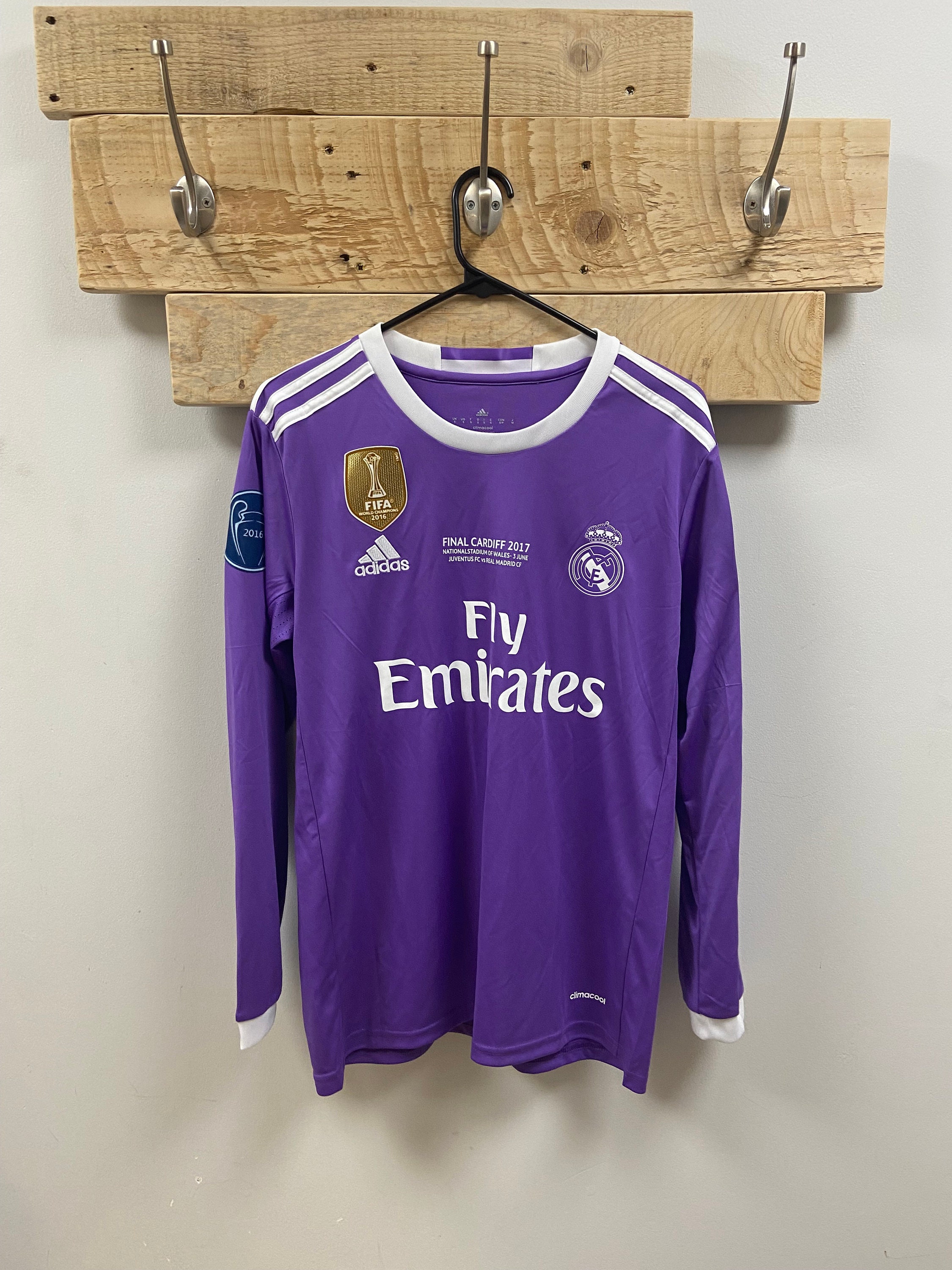 Football teams shirt and kits fan: Real Madrid 2016 FIFA World