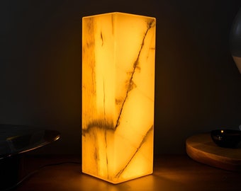 Handcrafted Onyx Crystal Cube Lamp - Natural Stone Elegance for Stylish Home Decor