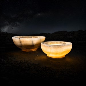 Hand Carved Onyx Crystal Bowl: Natural Gemstone Altar Dish
