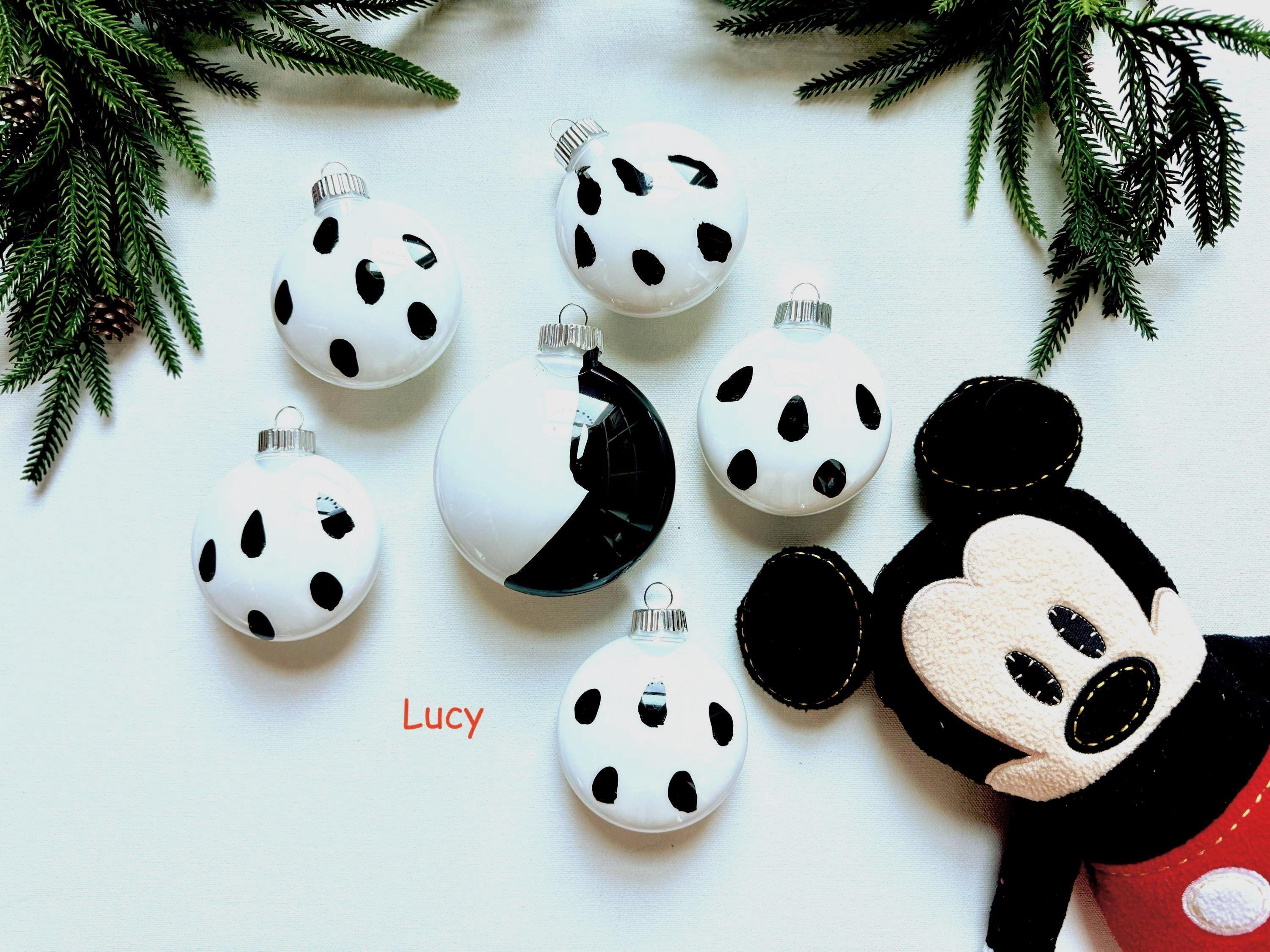 Hand-Painted Christmas DISC Ornaments, 101 Dalmatians Shatterproof