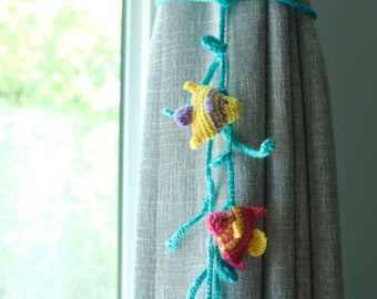 Crochet fish curtain tie back/handmade fish curtain holdback/colorful fish bubble seaweed/nursery room curtain tie back/gift for kid