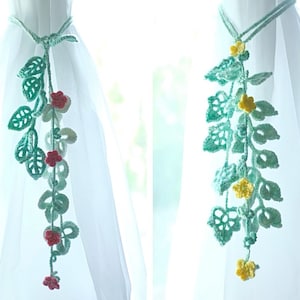 Crochet curtain tie back/handmade monstera and flower curtain hold back/crochet leaf curtain tie/crochet plant curtain holdback/gift for mom