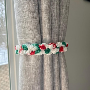 Crochet Christmas curtain tie back/handmade flower curtain tie back/leaf curtain hold back/crochet holiday curtain tie/floral curtain ties