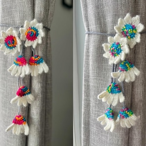 Crochet curtain tie back/handmade sunflower curtain hold back/floral curtain ties/sunflower curtain tie/housewarming gift/gift for mom