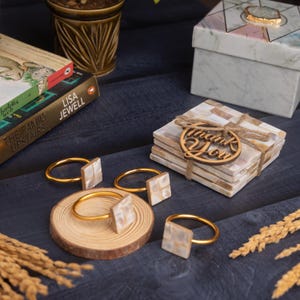 4er Set Perlmutter Untersetzer mit Serviettenringen/Mopp Geschenkkörbe/Handgefertigte Tischdekoration/Serviettenhalter mit Untersetzer/Muttertagsgeschenk