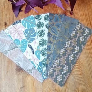 Marcapáginas de papel con temática de jungla