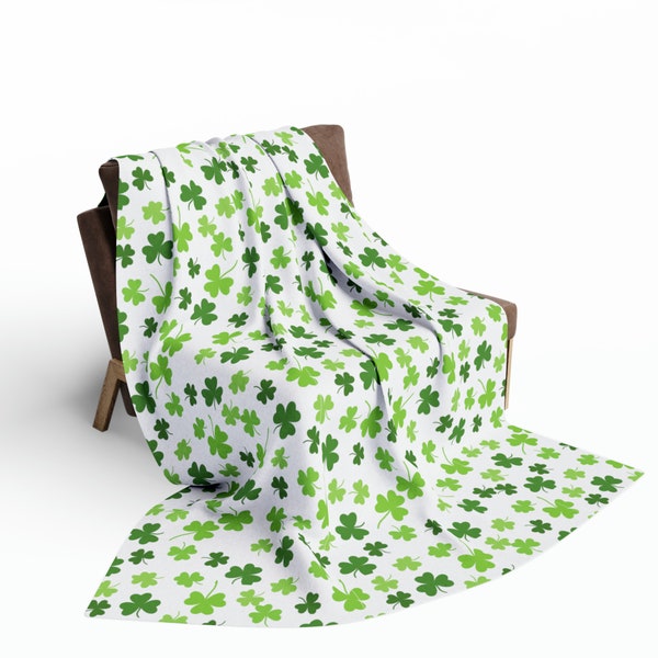 Shamrock Pattern Cozy Blanket - Lucky Shamrock pattern Arctic Fleece Blanket, St. Patrick's Day gift, Teacher gift, 3 sizes, soft, warm