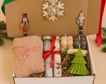 Cozy Winter Spa Gift Box – Handmade Self Care Set: Bath Salts, Candles & Christmas Decor