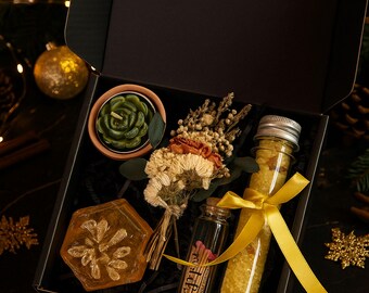 Christmas Spa Gift Box – Holiday Self Care Set with Blanket Soap Candle, Cozy Relaxation