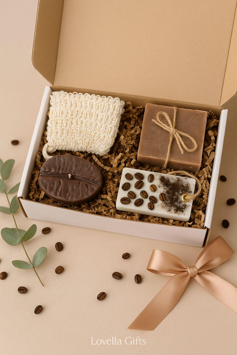 Handmade Coffee Lovers Gift Box with coffee-bean shaped candle, natural soap with soap bag, and a coffee-scented sachet. Cozy mini spa gift set for women, perfect for birthdays, thank-you gifts, relaxation, and coffee lovers. Beautifully arranged in a gift box, ready to send.